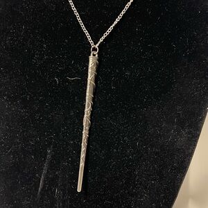 Elegant Silver plated Pendant Necklace